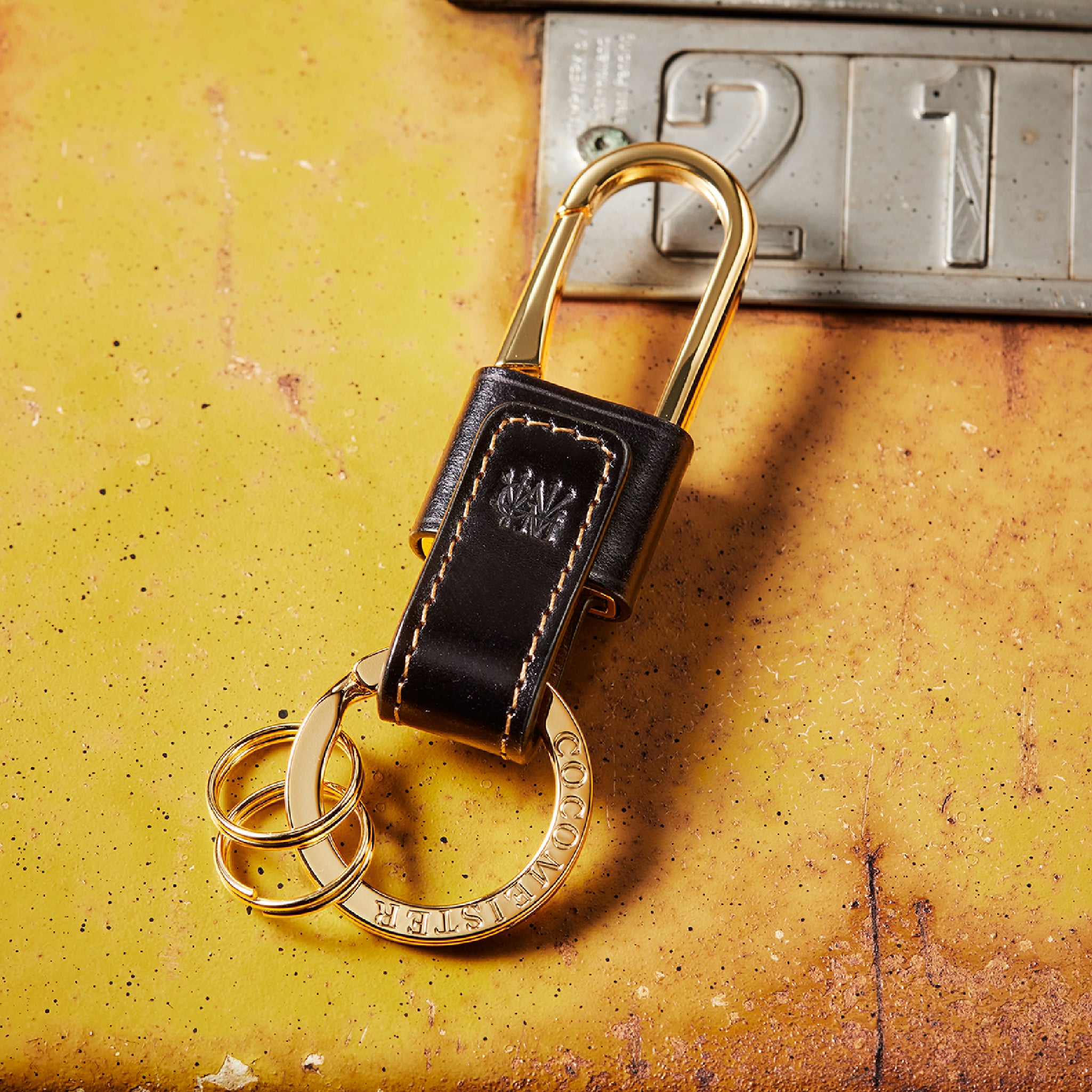 #カラー_ブラック