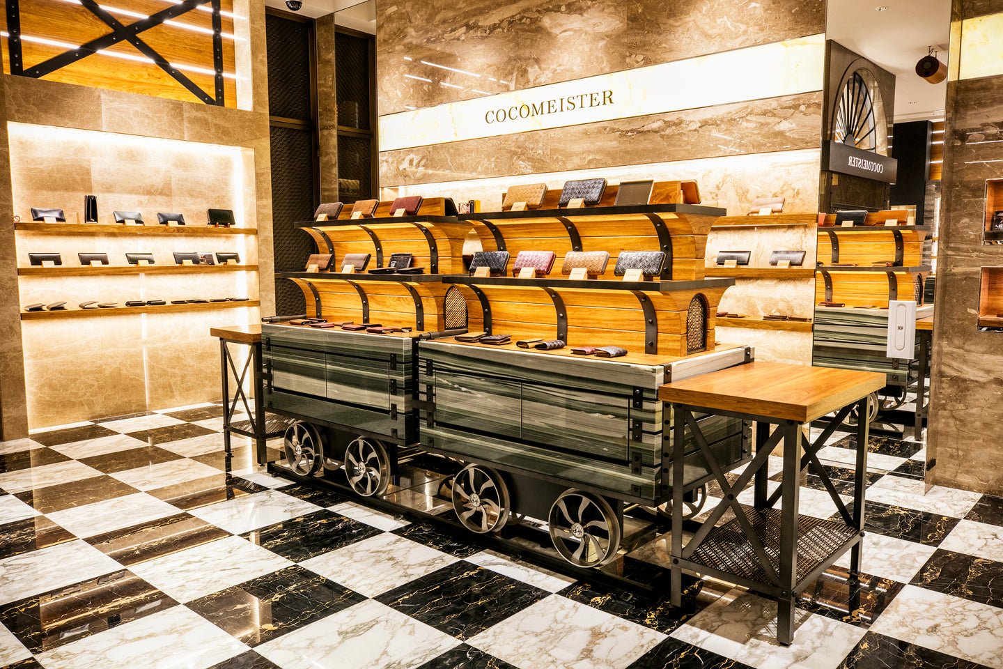 強く、そして自由に。