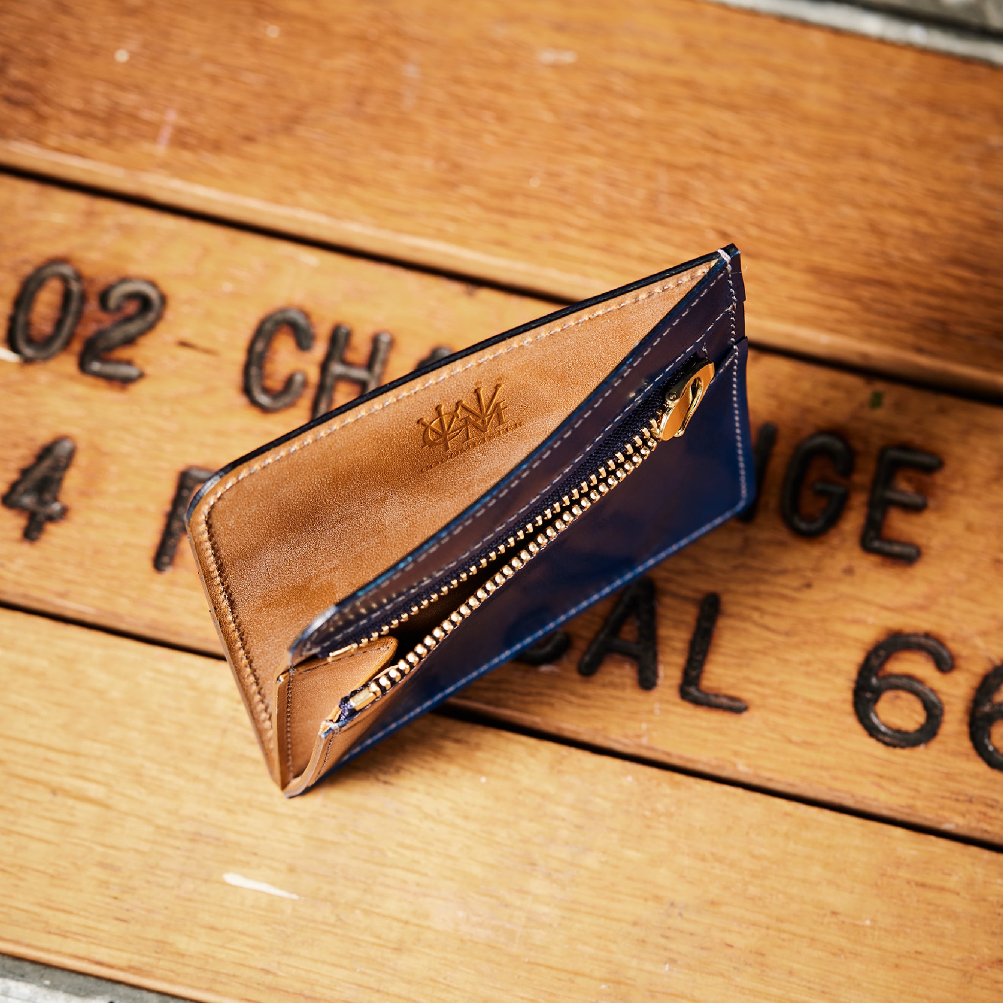 #カラー_シークインブルー