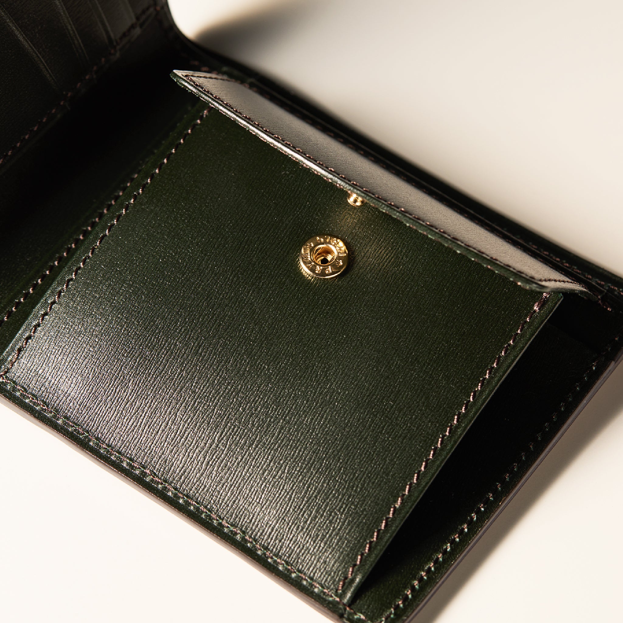 コードバンヘリテージ グレイコート