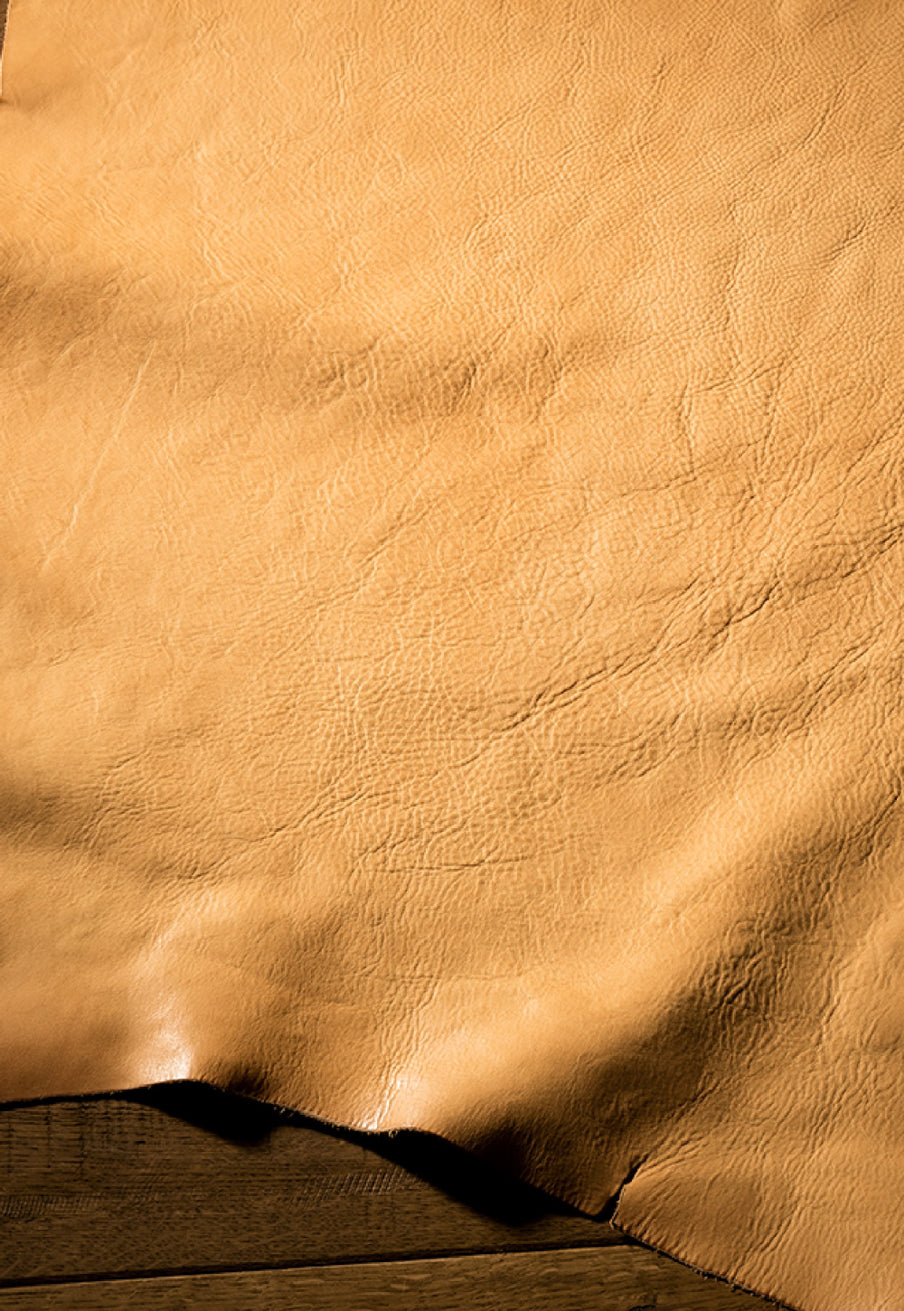 イタリア千年の伝統
バケッタ製法の革素材