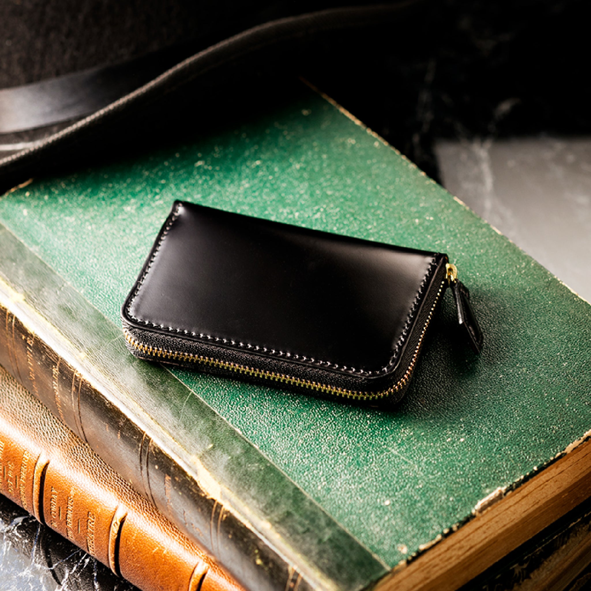 #カラー_ブラック