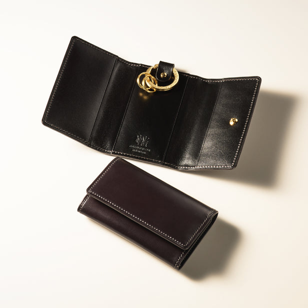 マリンブラック