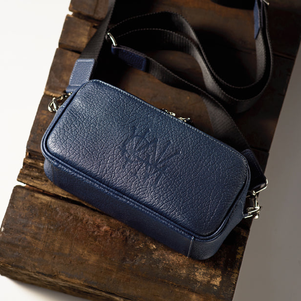 マットシュリンク LOGショルダー