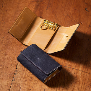 ロイヤルブルー