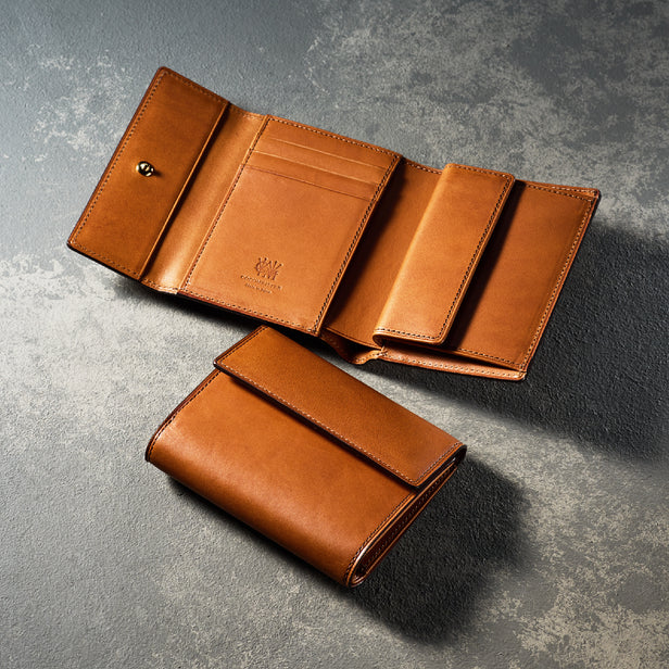 ミネルバリスシオ 三つ折り財布