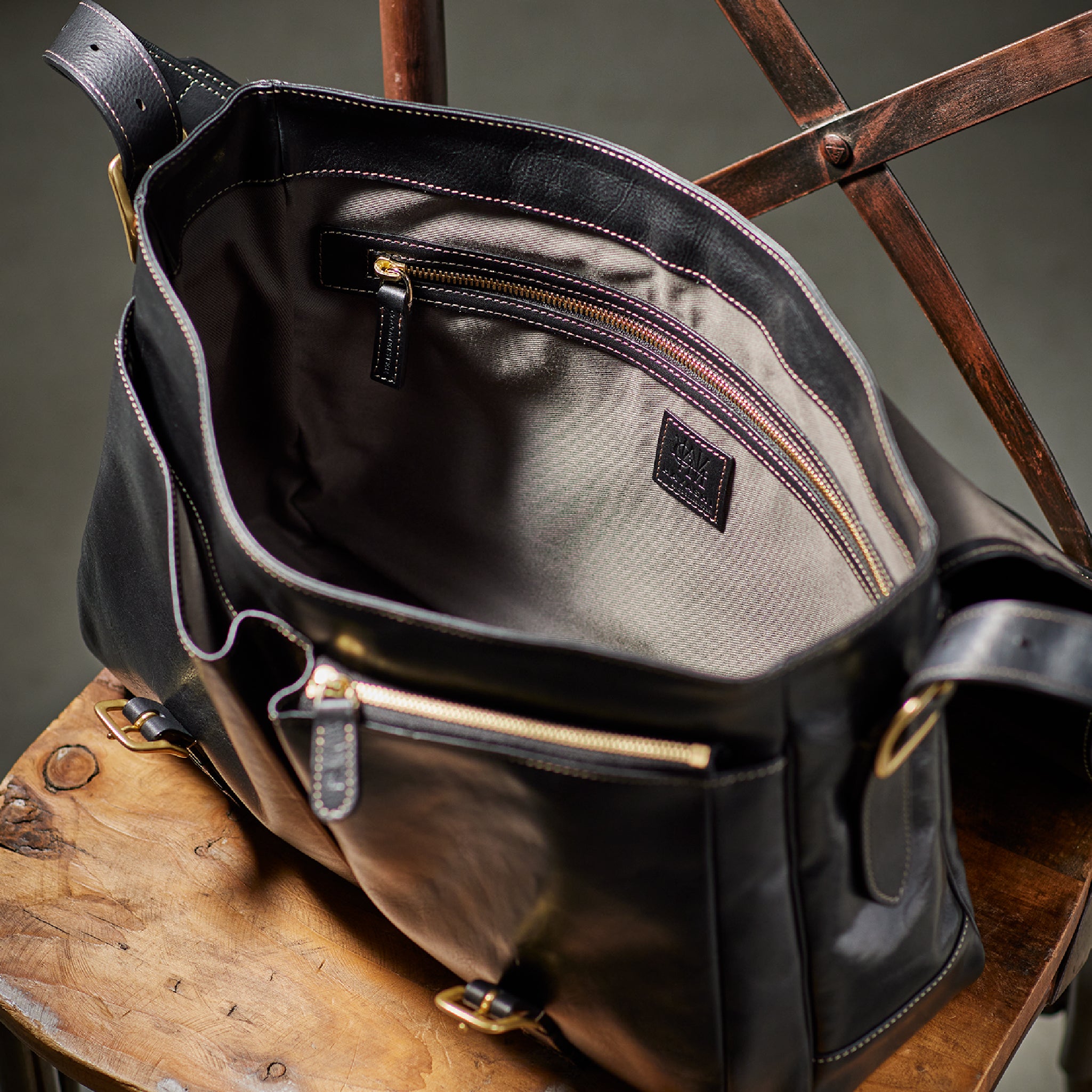 #カラー_ブラック