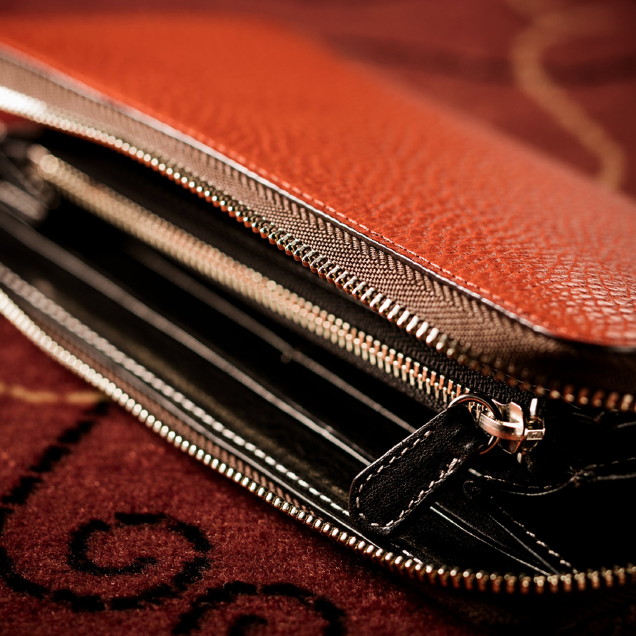 ロッソピエトラ ラウンド長財布