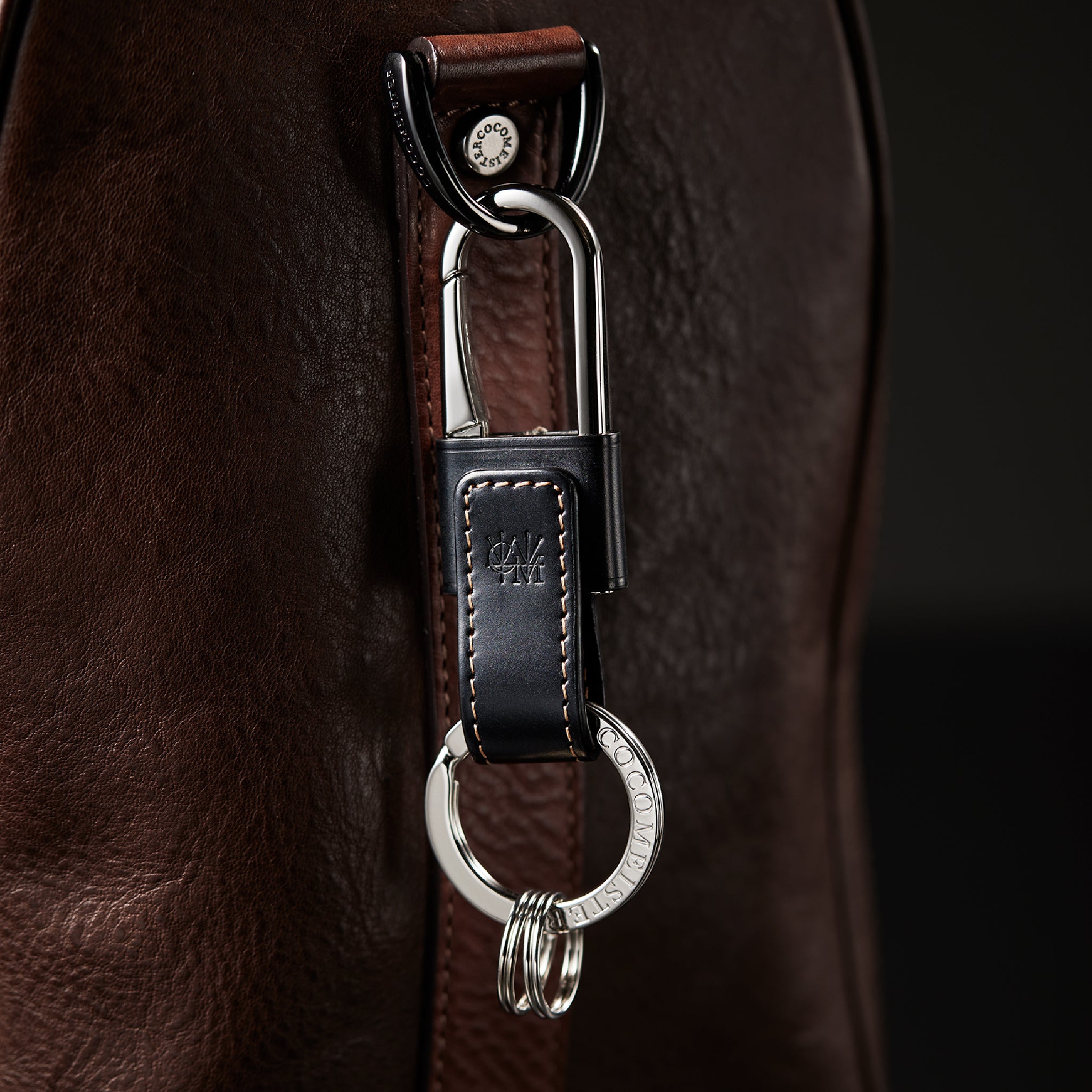 #カラー_クラシックブラック