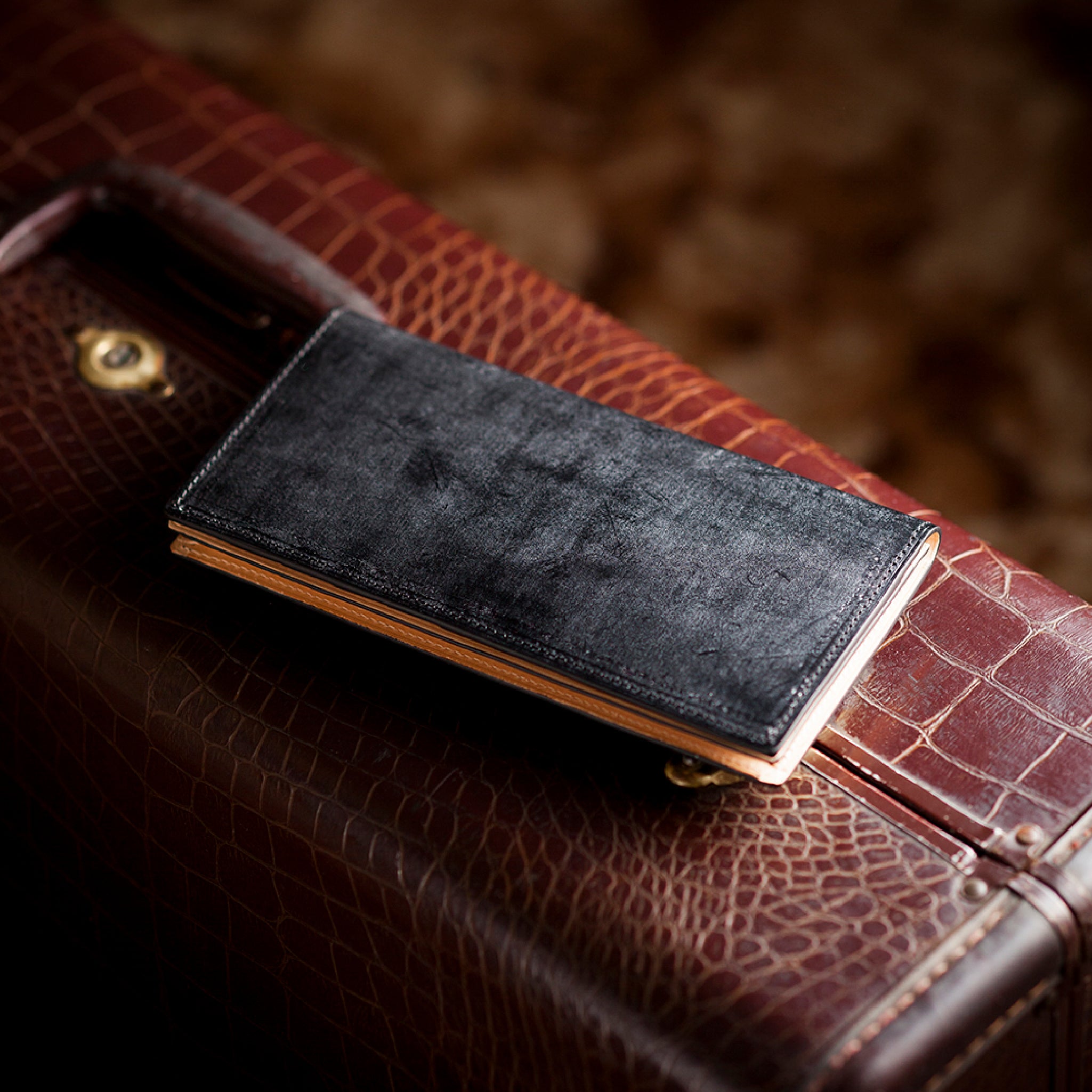 #カラー_ブラック