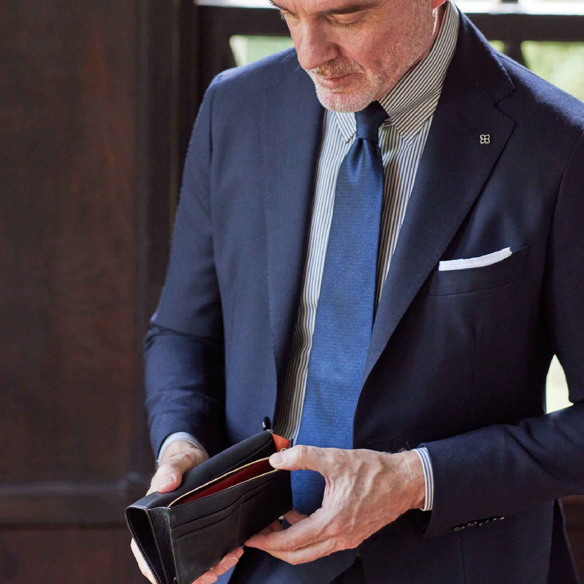 #カラー_ブラック