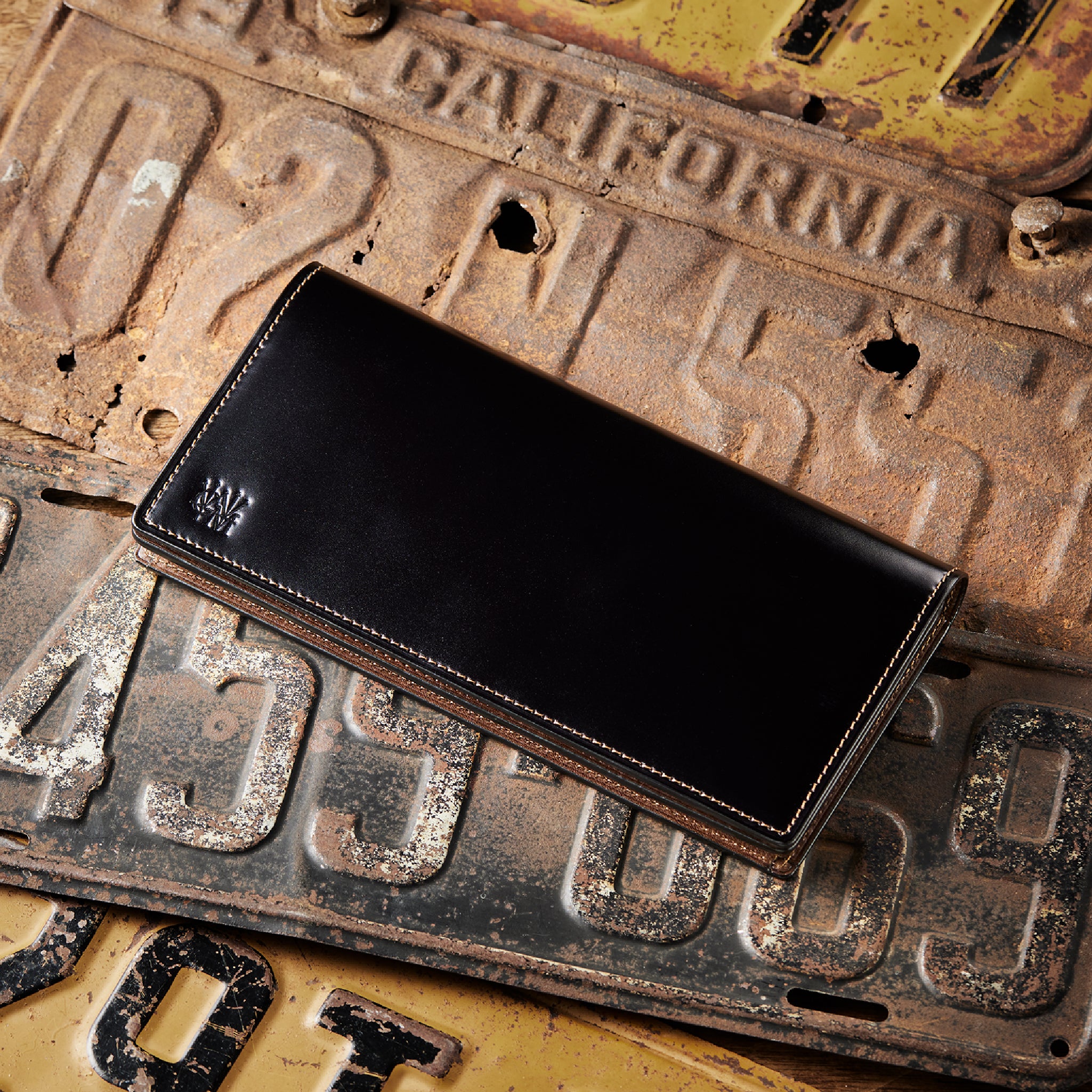 #カラー_ブラック