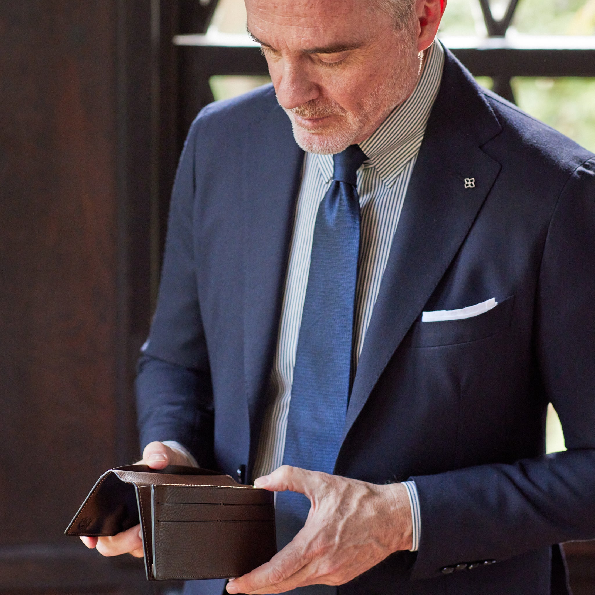 #カラー_ブラック