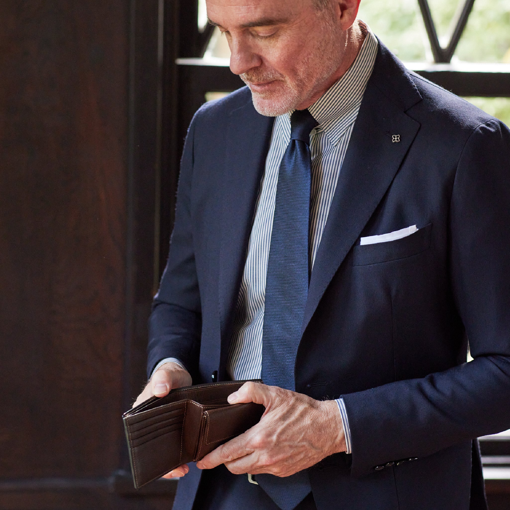 #カラー_ブラック