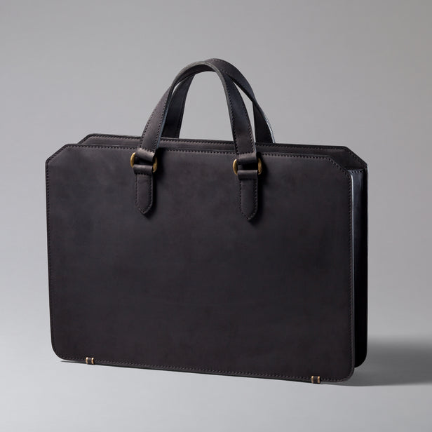 <p>マットブラック</p>