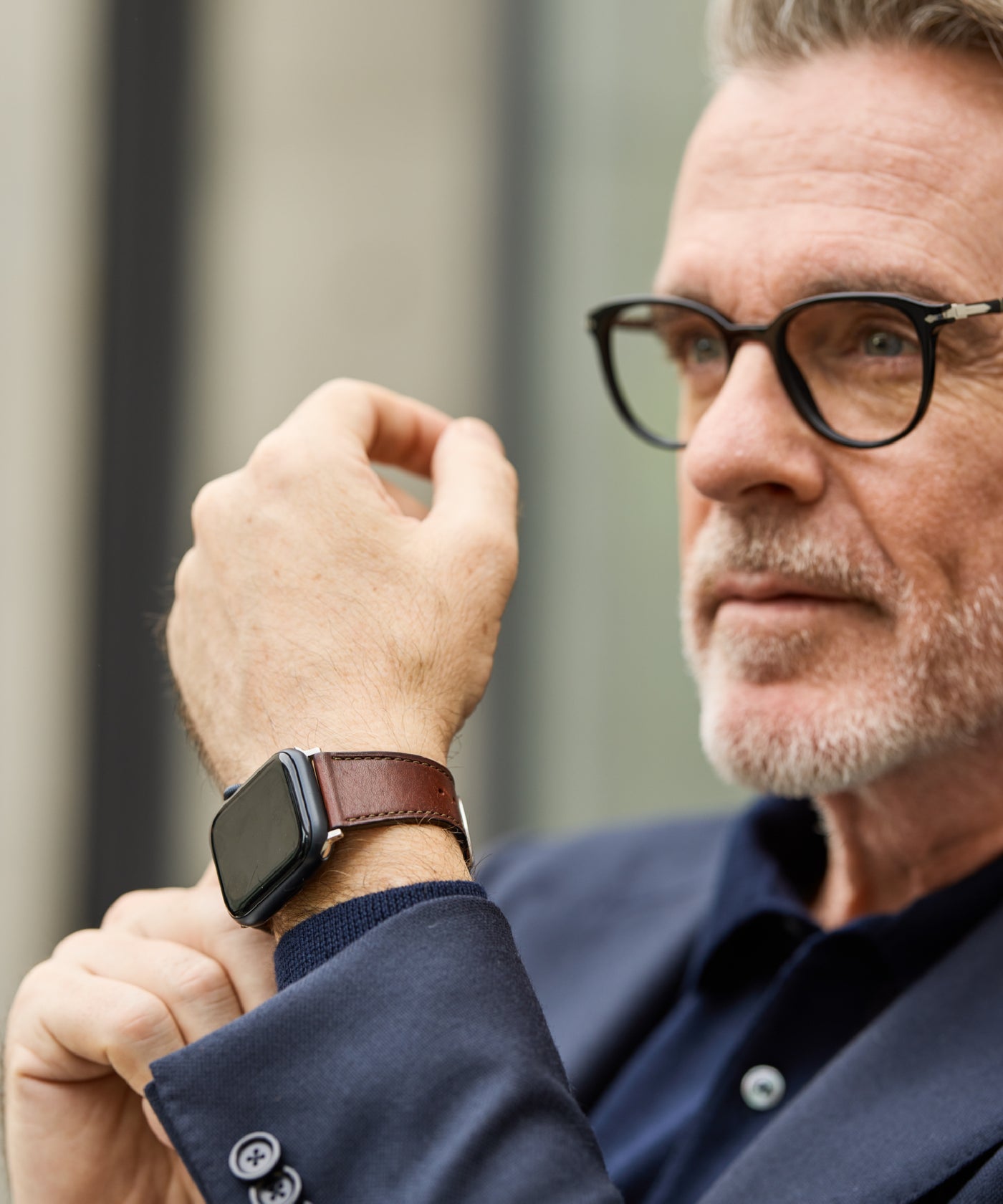 ゴールドマイニング AppleWatch用レザーバンド styling image 1