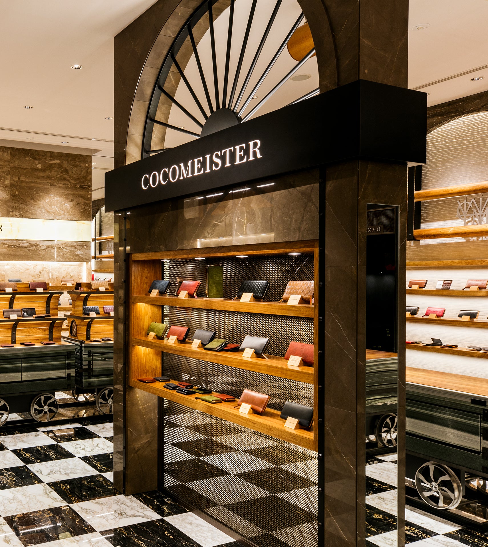 COCOMEISTER 銀座本店 ｜【ココマイスター公式サイト】