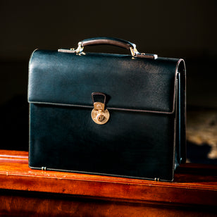 ナイトネイビー