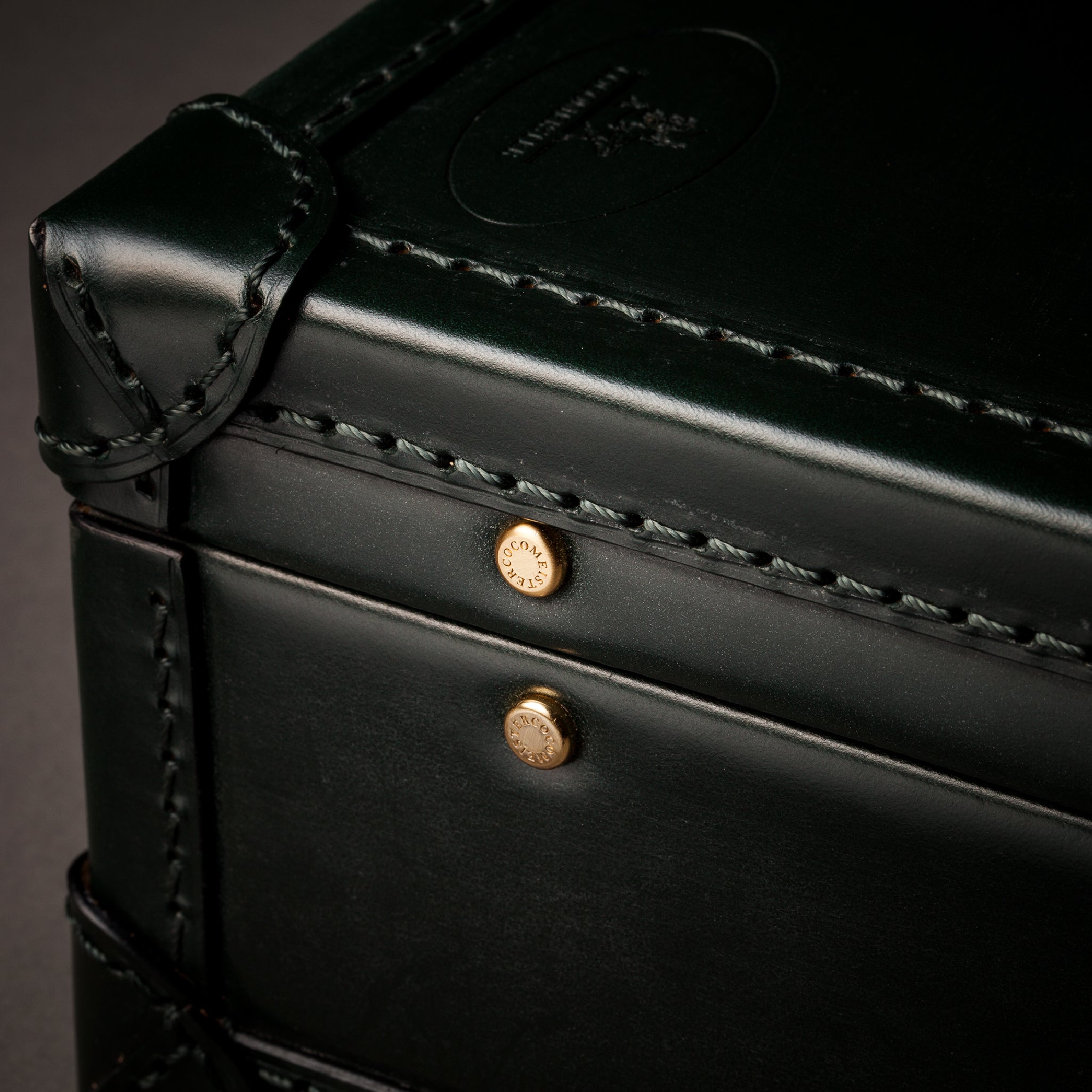 #Color_モスグリーン