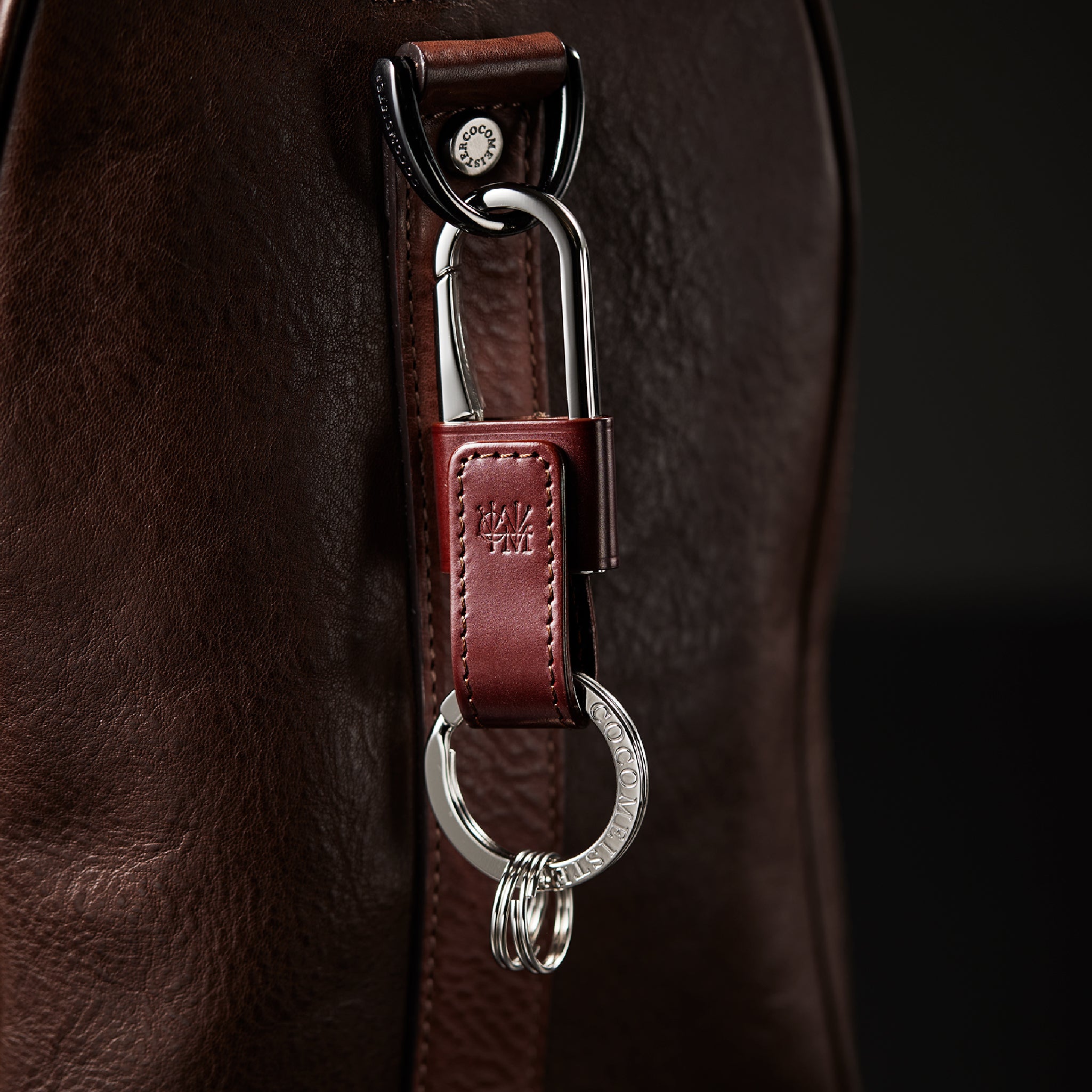 #カラー_クラシックボルドー