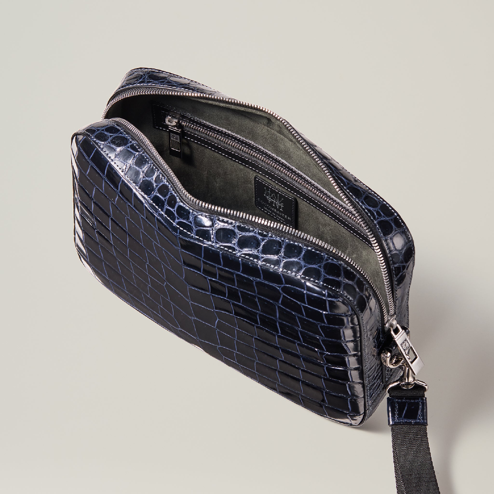 #カラー_ダークサファイア