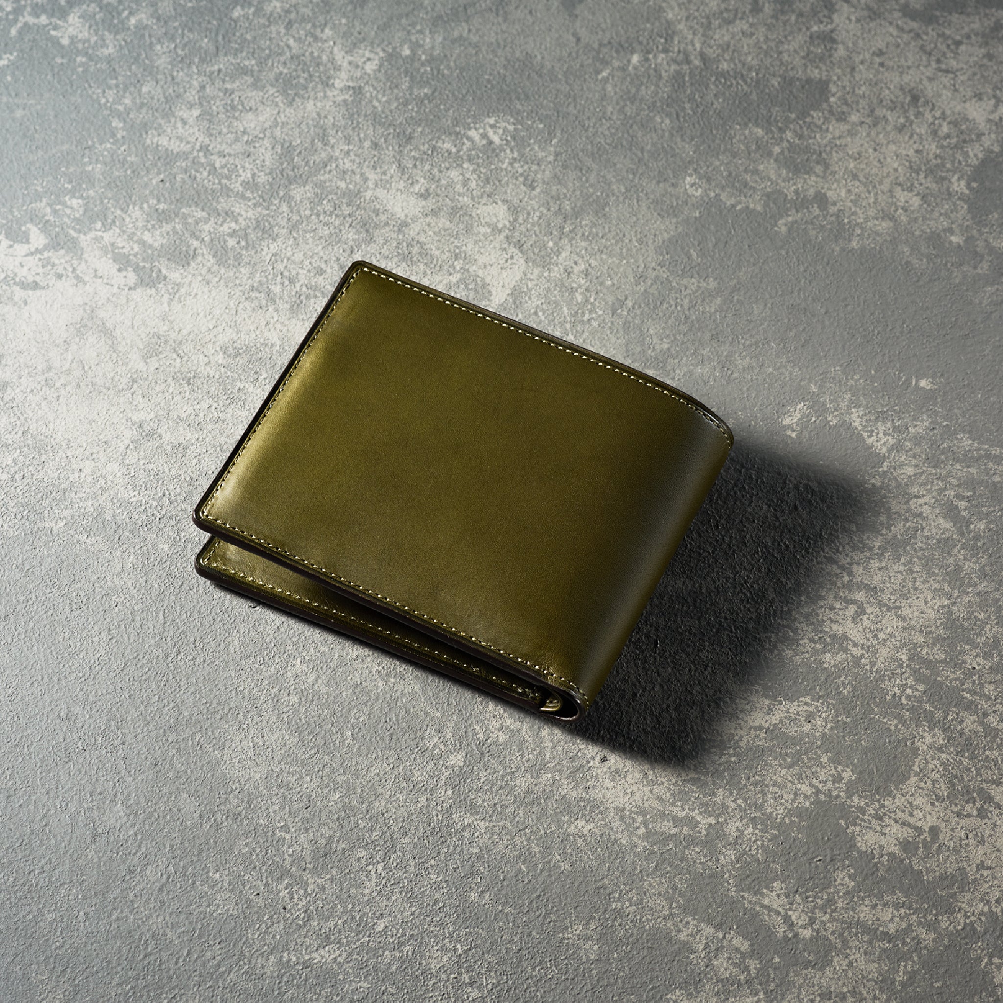 #カラー_オリーブ