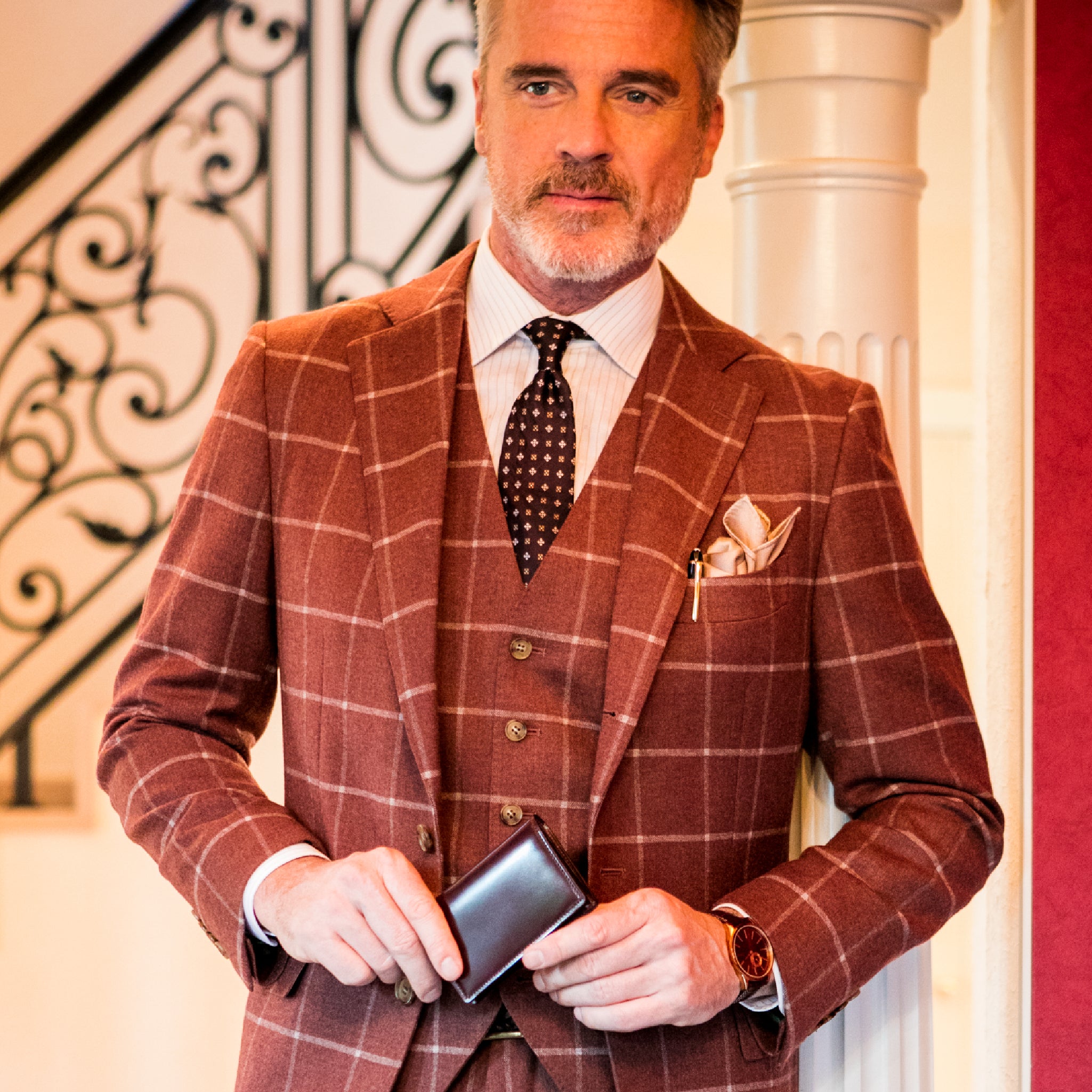 #カラー_ボルドーワイン