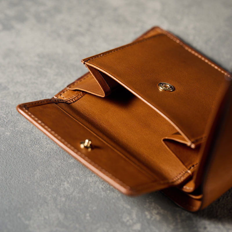 ミネルバリスシオ 二つ折り財布