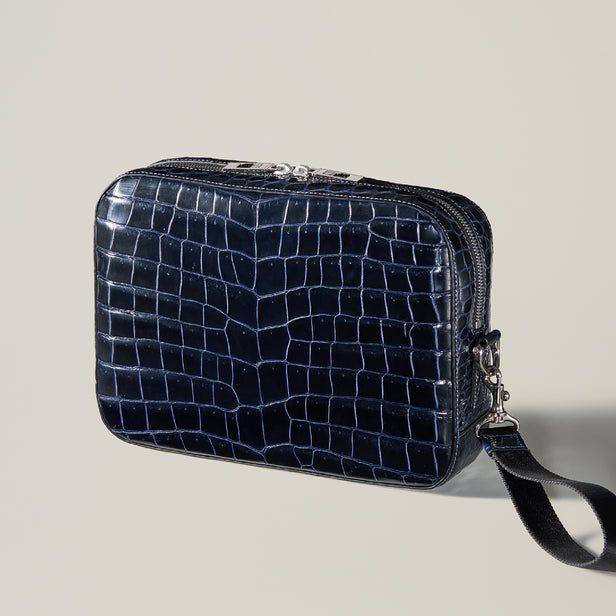 <p>ダークサファイア</p>