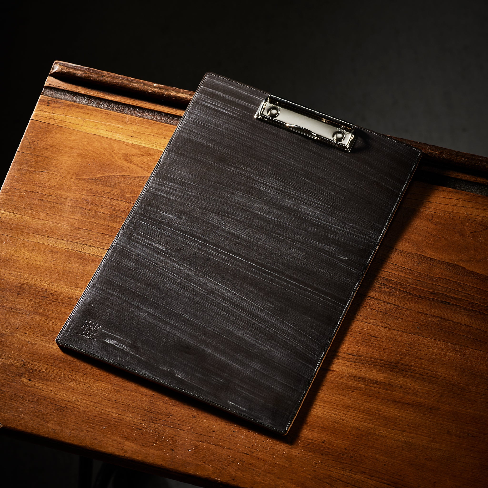 #カラー_ブラックリーフ