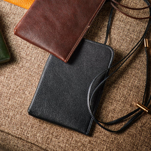 ダークネイビー