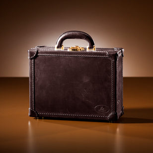 ロイヤルブラウン