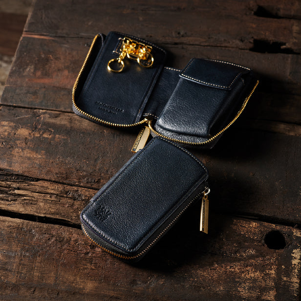 ダークネイビー