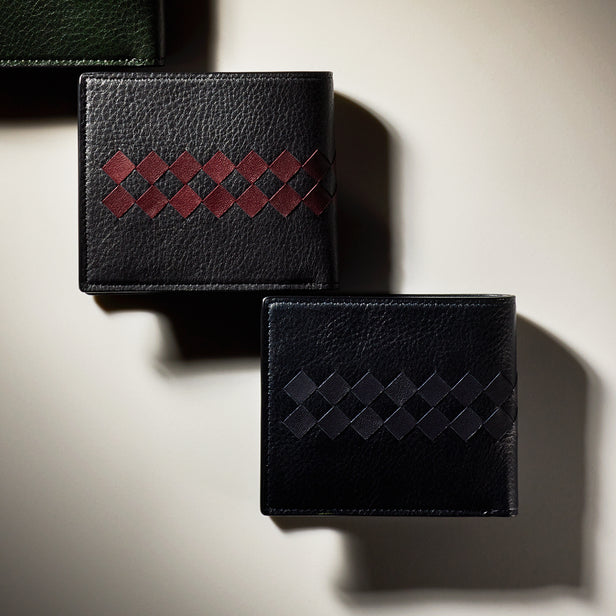 マリンブラック