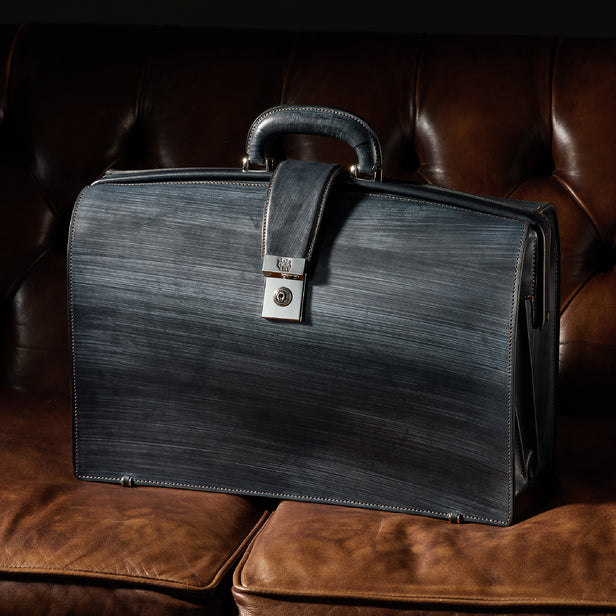 オークネイビー