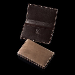 チタニウムグレー