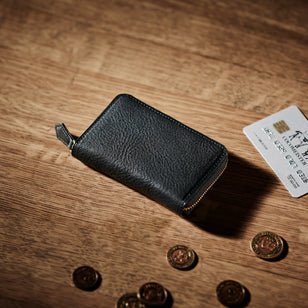 ダークネイビー