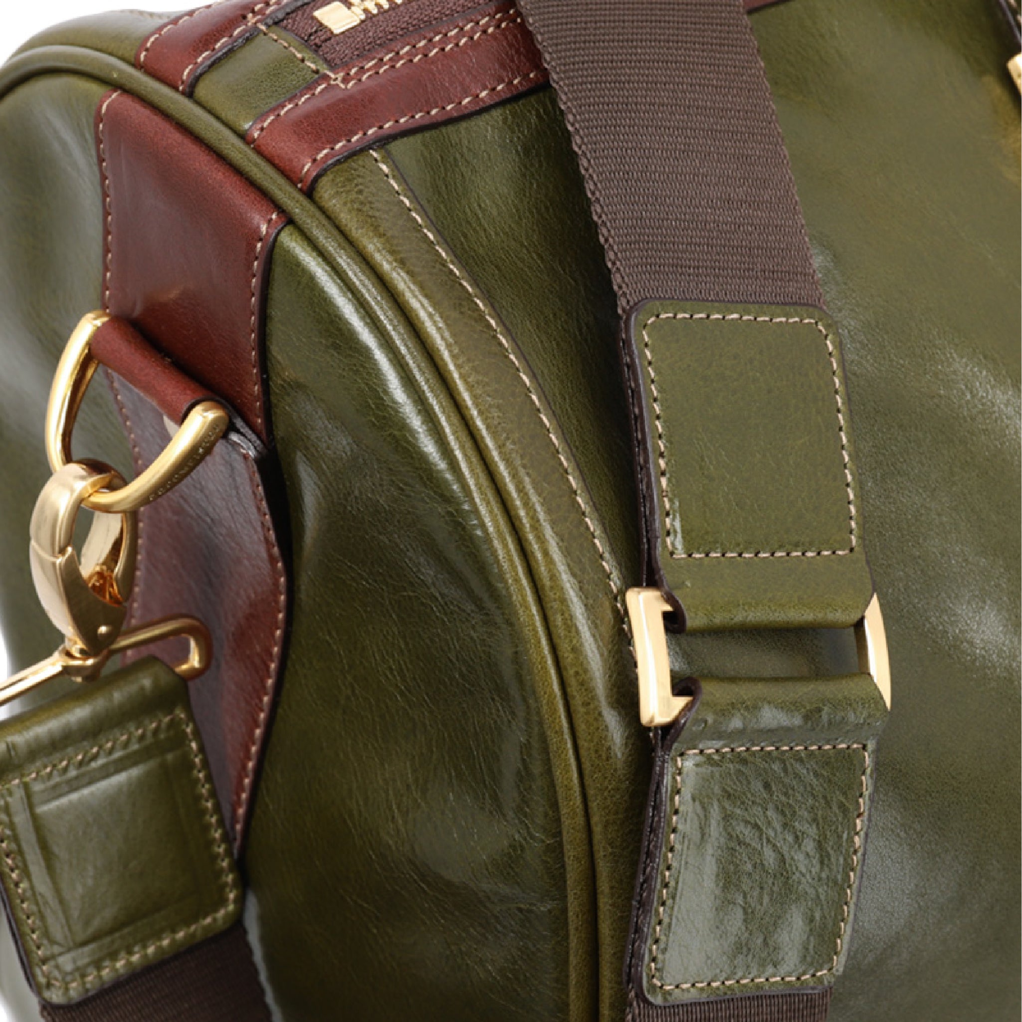 #カラー_オリーブ