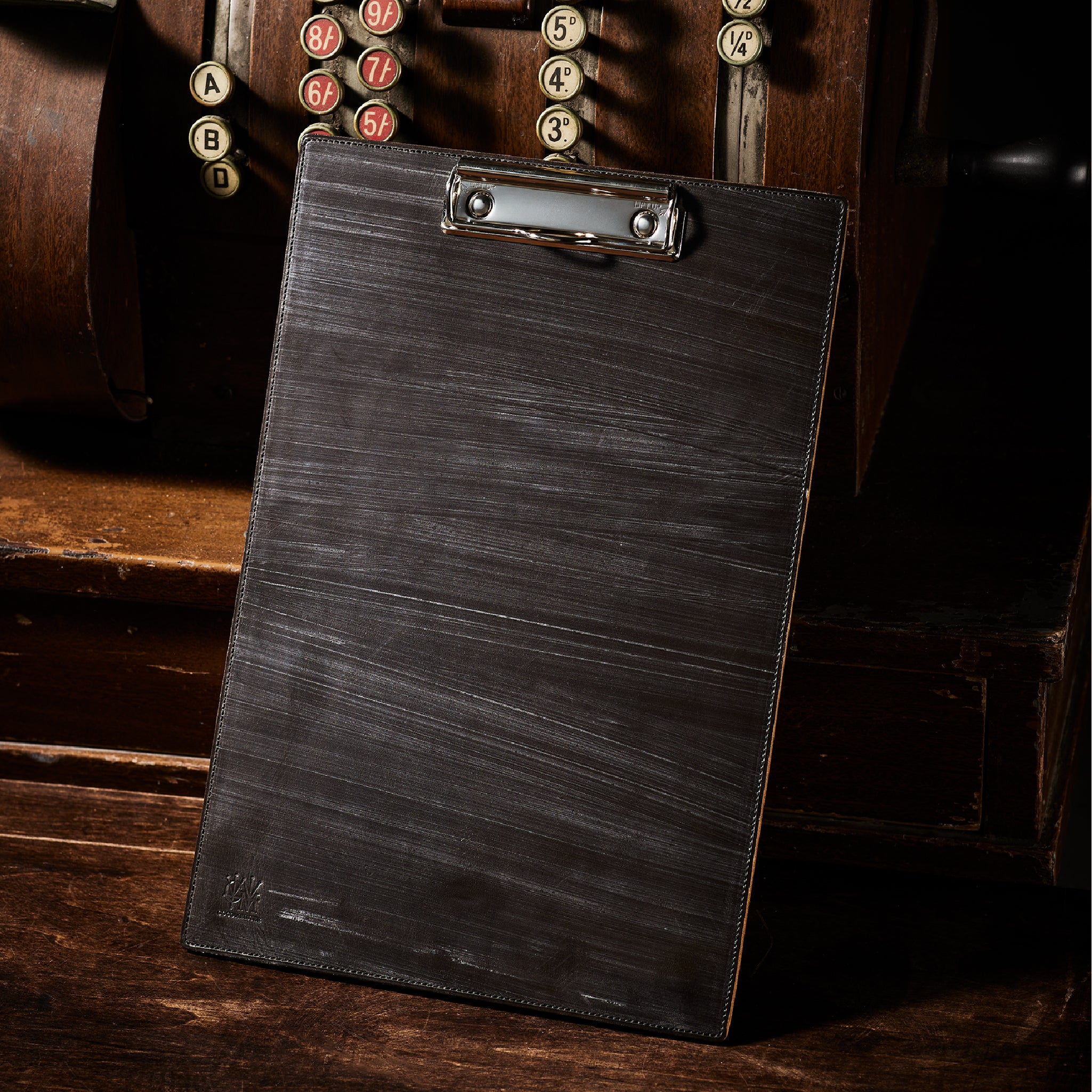 #カラー_ブラックリーフ