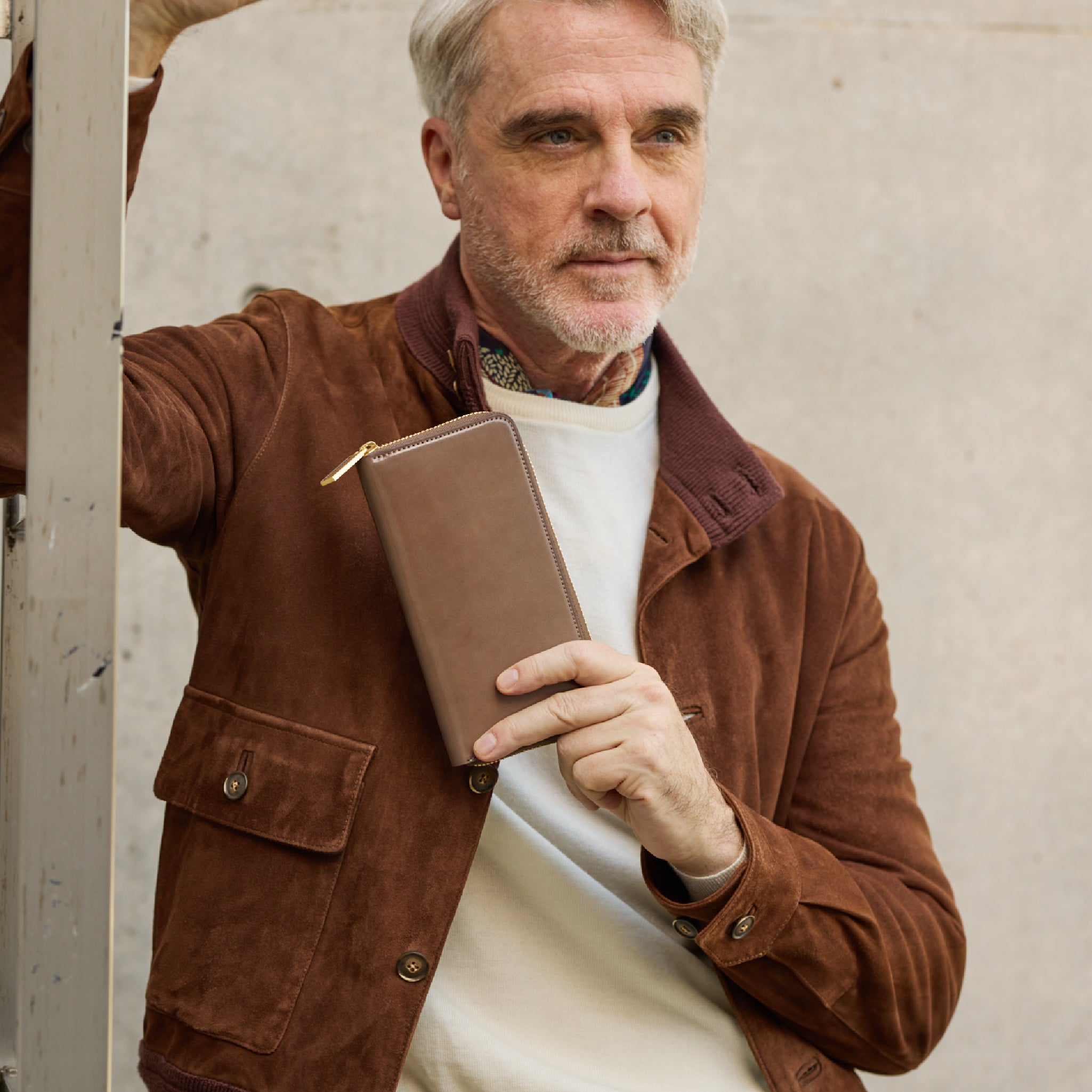 #Color_チタニウムグレー