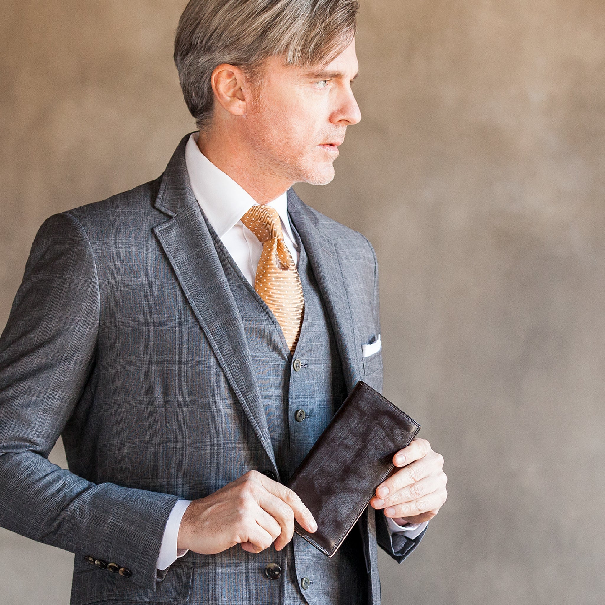 #Color_ロイヤルブラウン