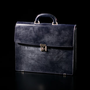 ダークネイビー