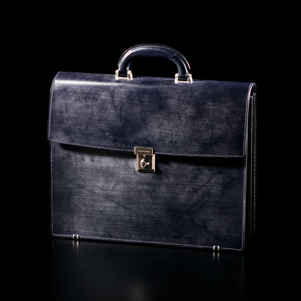 ダークネイビー