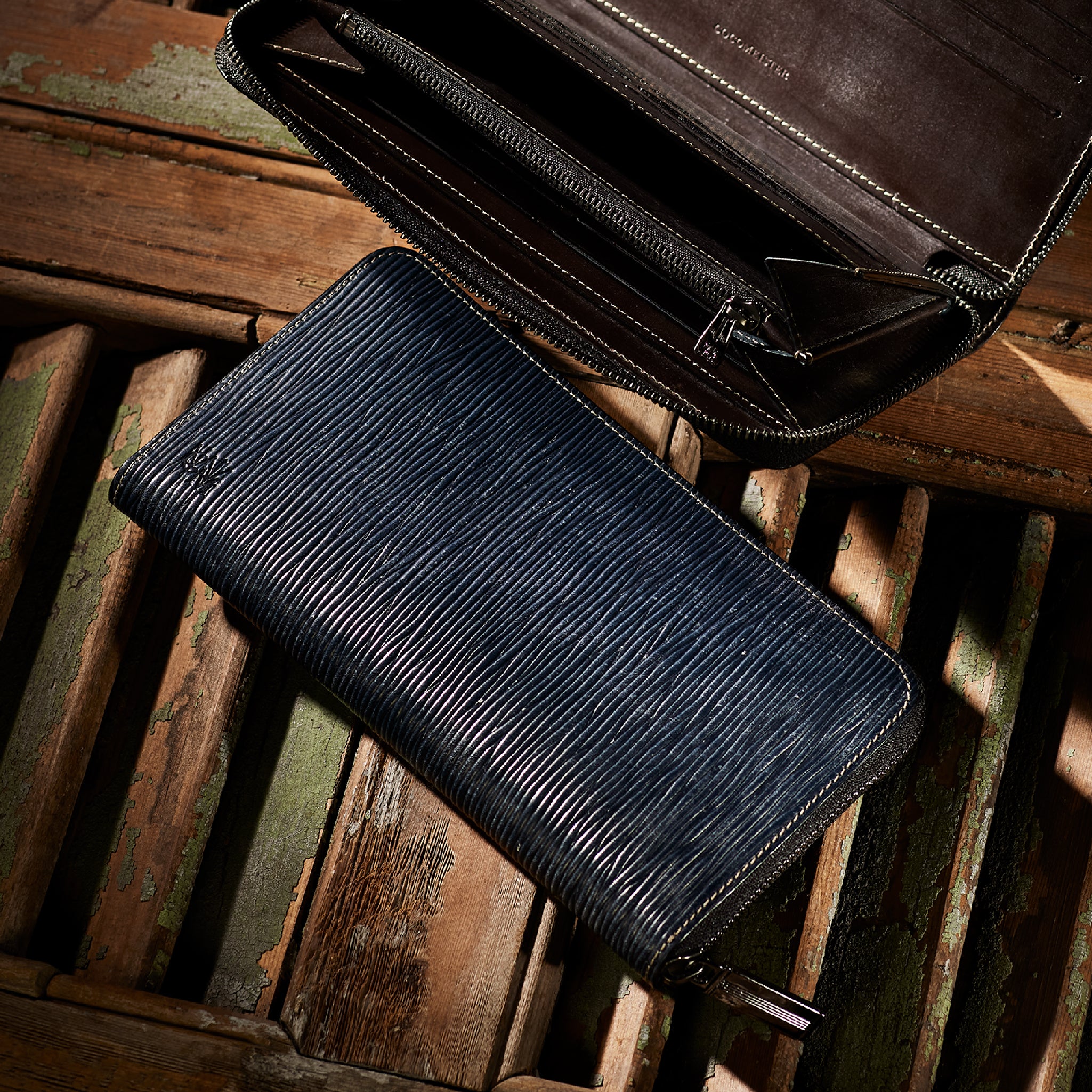 #Color_バトルネイビー