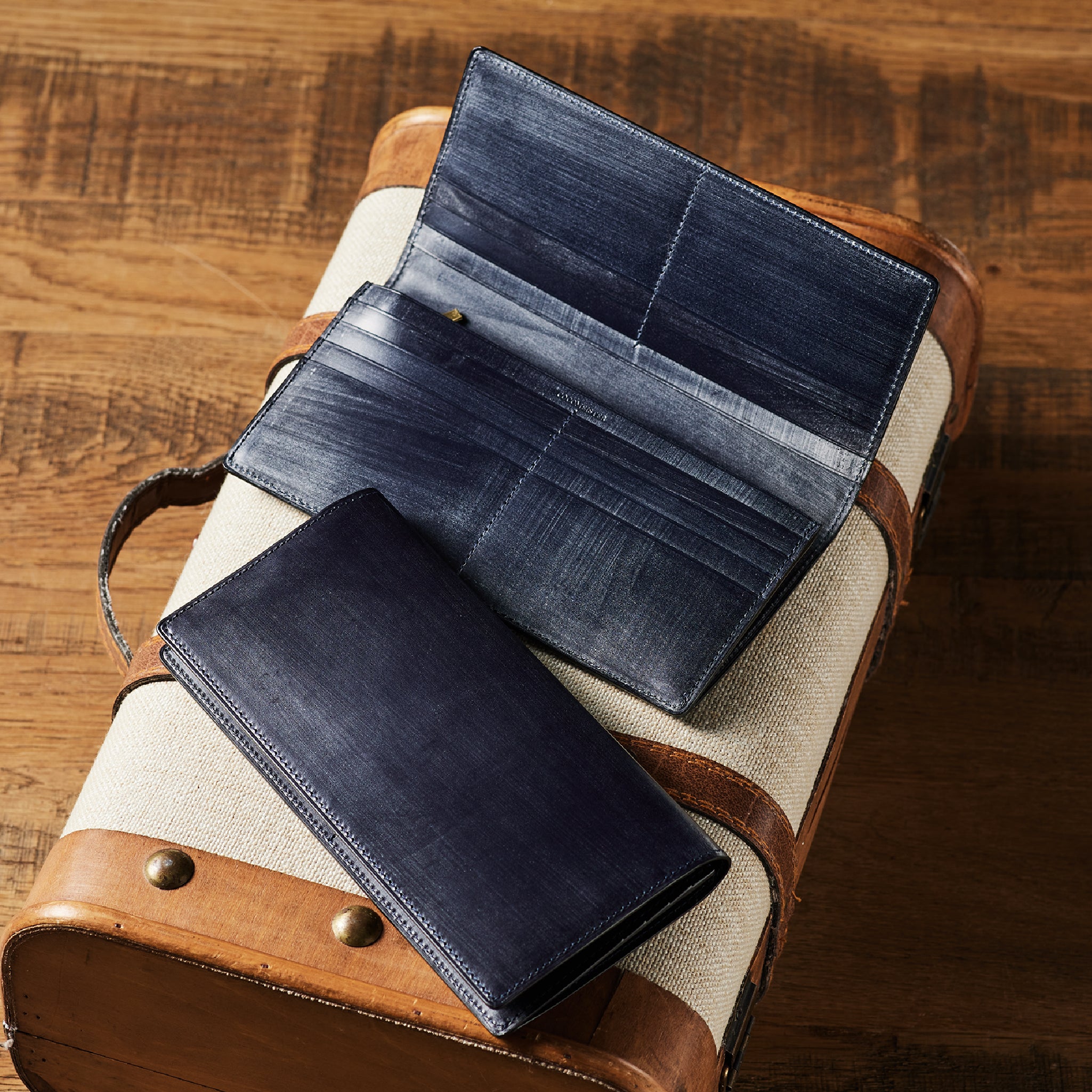 #カラー_ダークネイビー