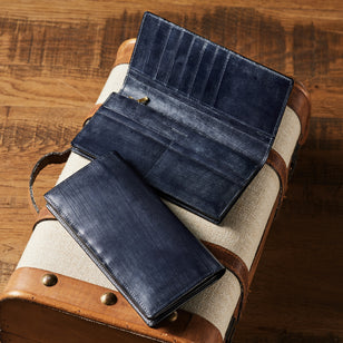 ダークネイビー