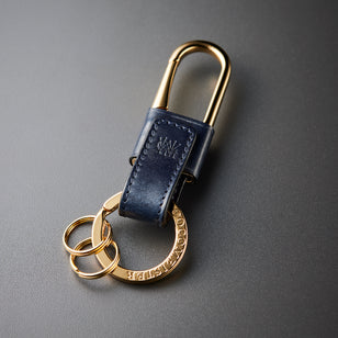 ダークネイビー