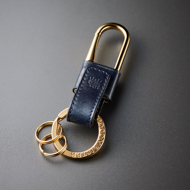 ダークネイビー