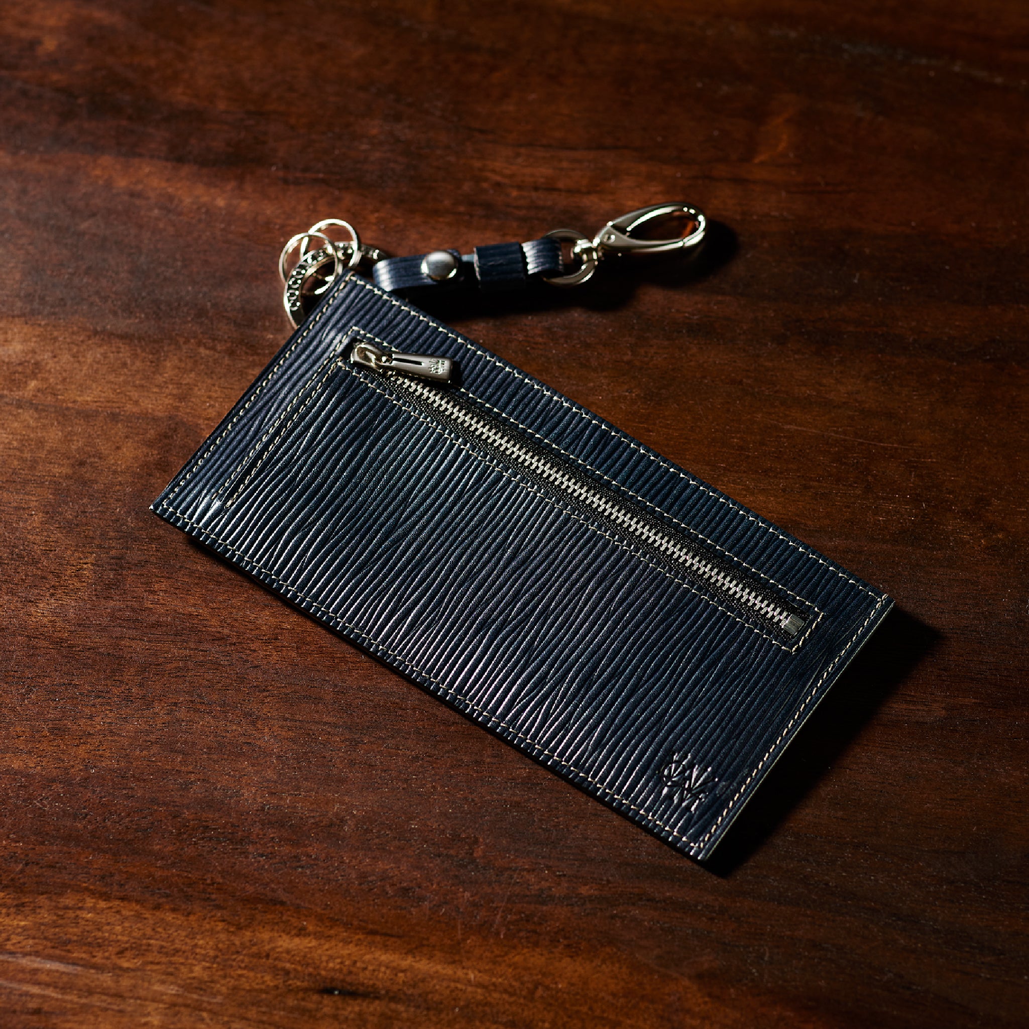 #Color_バトルネイビー