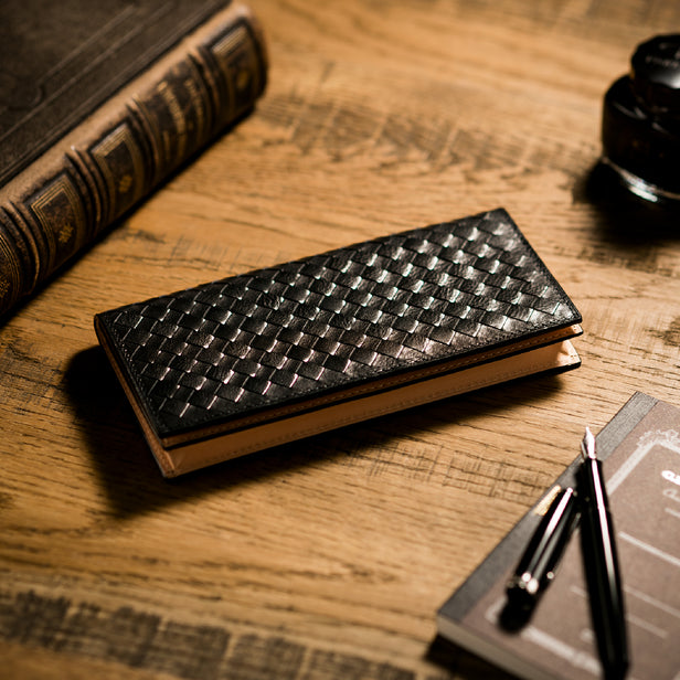 ダークネイビー